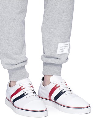 Figure View - Click To Enlarge - THOM BROWNE  - Stripe panel sneakers