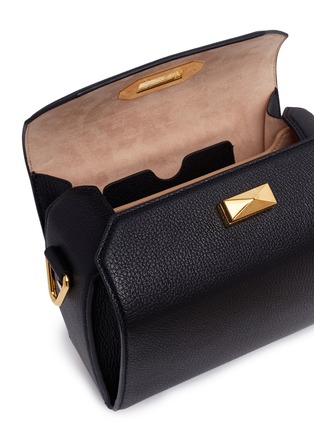 Detail View - Click To Enlarge - ALEXANDER MCQUEEN - 'Box Bag 19' in grainy leather