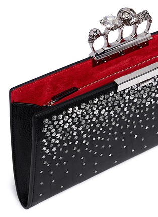 Detail View - Click To Enlarge - ALEXANDER MCQUEEN - Swarovski crystal stud leather knuckle flat pouch