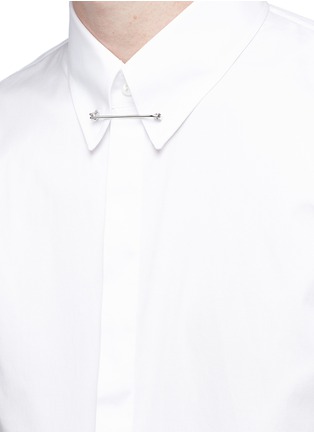 Detail View - Click To Enlarge - 71465 - Safety pin collar shirt