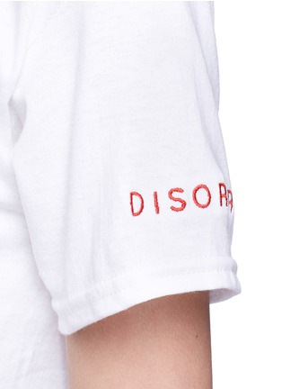 Detail View - Click To Enlarge - COLLINA STRADA - 'Social Media Anxiety Disorder' embroidered slogan T-shirt