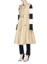 Detail View - Click To Enlarge - CALVIN KLEIN 205W39NYC - Cutout shoulder twill trench coat