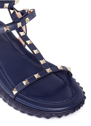 Detail View - Click To Enlarge - VALENTINO GARAVANI - 'Free Rockstud' caged calfskin leather sandals