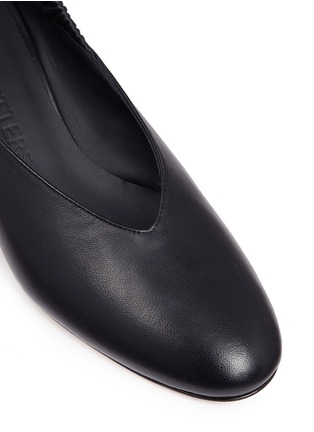 Detail View - Click To Enlarge - GRAY MATTERS - 'Mildred Egg' wooden heel nappa leather slingback pumps