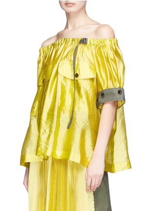Detail View - Click To Enlarge - SACAI - Detachable sleeve off-shoulder grid silk top