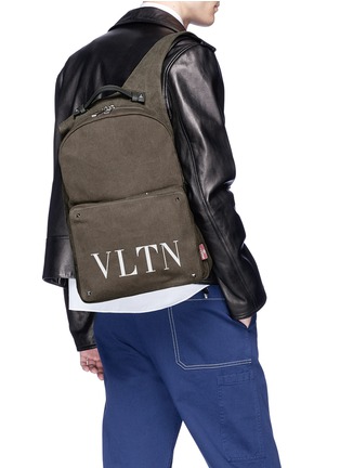 Figure View - Click To Enlarge - VALENTINO GARAVANI - Logo print canvas backpack