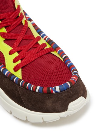 Detail View - Click To Enlarge - VALENTINO GARAVANI - 'Heroes Tribe' colourblock torchon piping sneakers