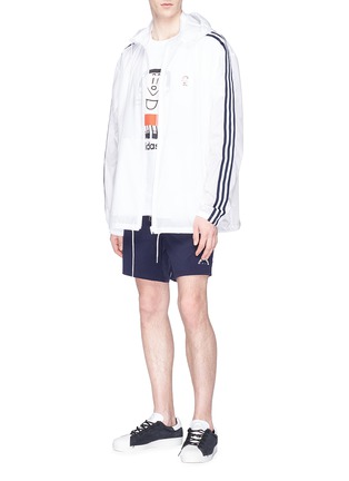 Figure View - Click To Enlarge - ADIDAS - 'Trimm Dich' print 3-Stripes windbreaker jacket