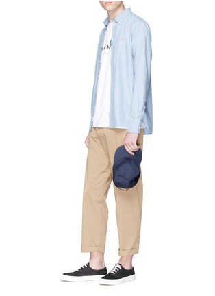 Figure View - Click To Enlarge - MAISON KITSUNÉ - Fox head embroidered chambray shirt
