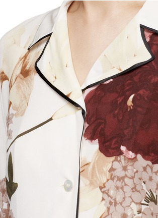 Detail View - Click To Enlarge - VALENTINO GARAVANI - Floral print silk pyjama shirt