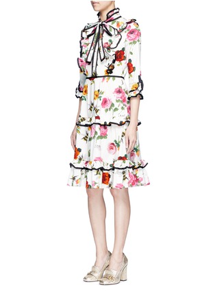 Figure View - Click To Enlarge - GUCCI - Rose and bee print ruffle poplin dress