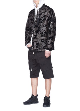 Figure View - Click To Enlarge - STONE ISLAND - Abstract print padded Lucid Flock bomber jacket