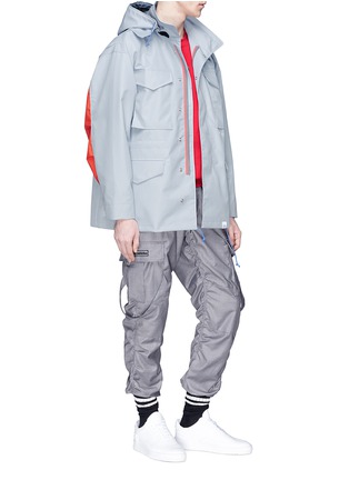 Figure View - Click To Enlarge - MAGIC STICK - Retractable hood contrast sleeve military jacket
