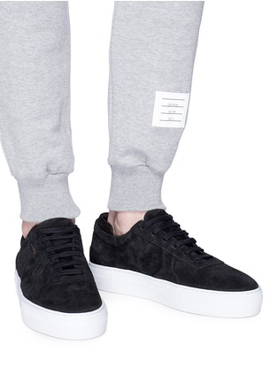 Figure View - Click To Enlarge - AXEL ARIGATO - Logo print suede sneakers