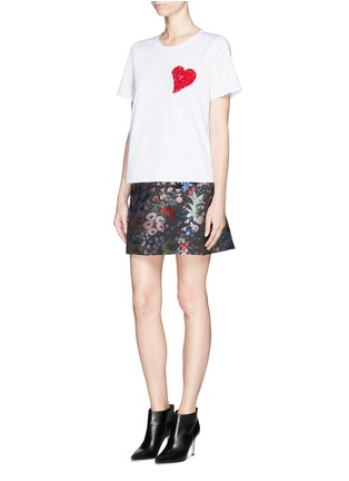 Figure View - Click To Enlarge - VALENTINO GARAVANI - 'L'amour' heart motif leather floral appliqué T-shirt