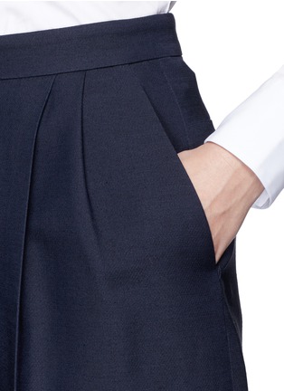 Detail View - Click To Enlarge - VALENTINO GARAVANI - Double pleat front wool-silk culottes