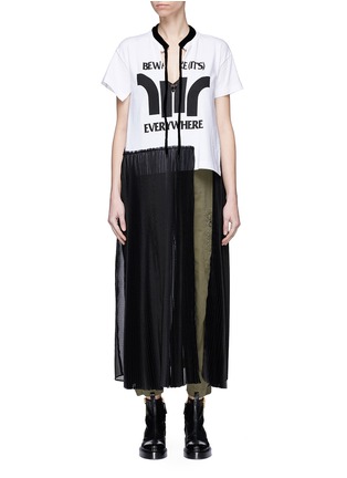 Main View - Click To Enlarge - SACAI - 'Beware It's Everywhere' T-shirt overlay pleated mesh dress