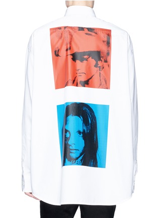 Back View - Click To Enlarge - CALVIN KLEIN 205W39NYC - 'Dennis Hopper + Sandra Brant' print oversized shirt