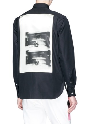 Back View - Click To Enlarge - CALVIN KLEIN 205W39NYC - 'Little Electric Chair' appliqué shirt