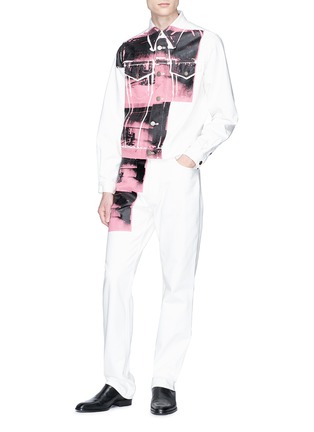 Figure View - Click To Enlarge - CALVIN KLEIN 205W39NYC - 'Little Electric Chair' print jeans