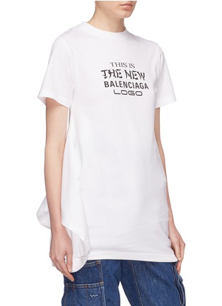 Detail View - Click To Enlarge - BALENCIAGA - Convertible hem slogan print T-shirt