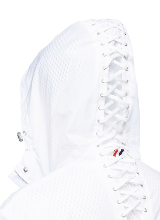 Detail View - Click To Enlarge - THOM BROWNE  - Lace-up back hooded parka