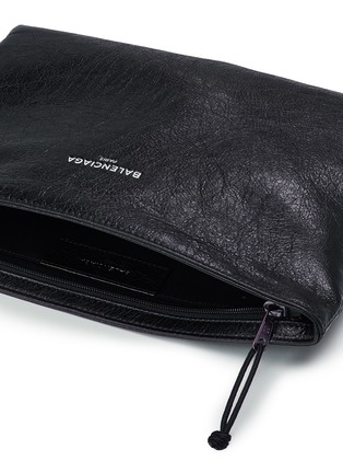 Detail View - Click To Enlarge - BALENCIAGA - 'Explorer' logo debossed crinkled leather zip pouch