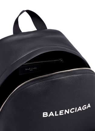 Detail View - Click To Enlarge - BALENCIAGA - 'Everyday' logo embossed leather backpack