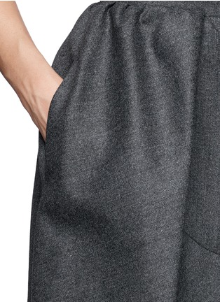 Detail View - Click To Enlarge - CARVEN - Oversize pleat pouf skirt