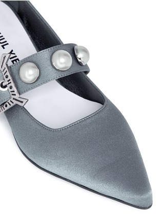 Detail View - Click To Enlarge - YUUL YIE - Faux pearl leather strap satin Mary Jane pumps