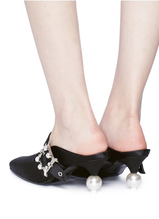 Front View - Click To Enlarge - YUUL YIE - Faux pearl heel satin Mary Jane pumps