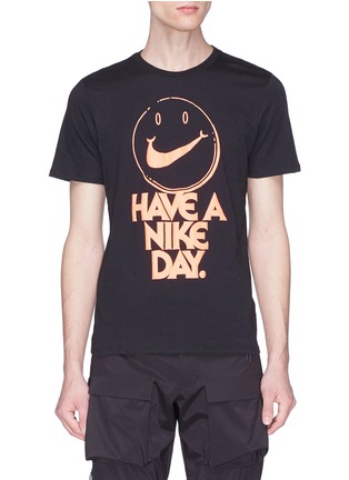 Main View - Click To Enlarge - NIKE - 'Have a Nike Day' slogan print T-shirt