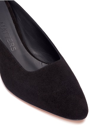 Detail View - Click To Enlarge - GRAY MATTERS - 'Annastar' suede mules