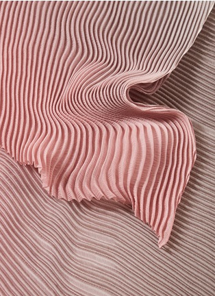 Detail View - Click To Enlarge - FRANCO FERRARI - Dégradé plissé silk scarf