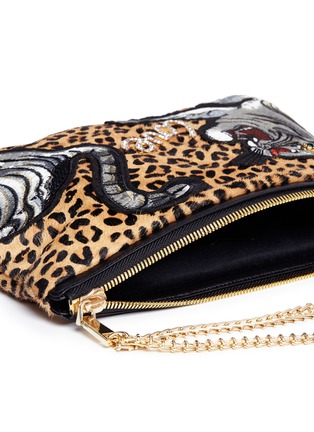 Detail View - Click To Enlarge - VENNA - Tiger patch leopard print hair clutch