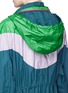 Detail View - Click To Enlarge - ISABEL MARANT - 'Rumber' retractable hood colourblock raincoat