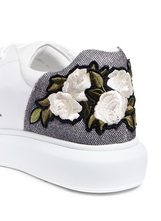 Detail View - Click To Enlarge - PEDDER RED - 'Lory' floral embroidered leather sneakers