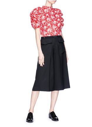 Figure View - Click To Enlarge - SHUSHU/TONG - Ruched puff sleeve floral print cropped top