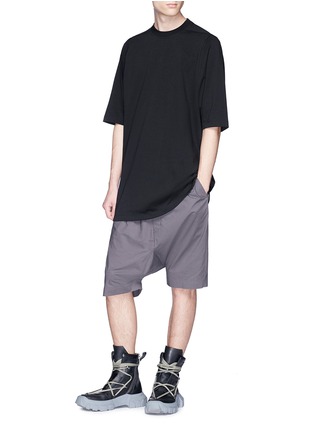 Figure View - Click To Enlarge - RICK OWENS  - 'Pods' drop crotch poplin shorts