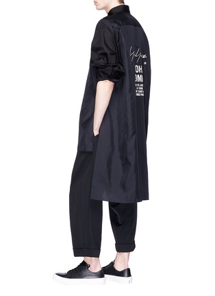 Figure View - Click To Enlarge - YOHJI YAMAMOTO - 'Yohji Homme' slogan print back oversized high-low shirt