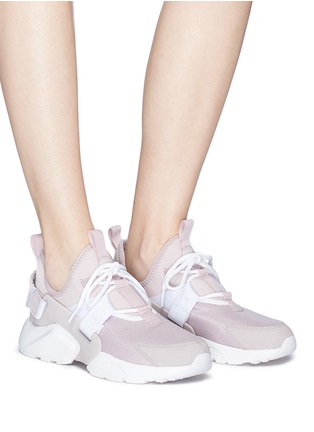 Front View - Click To Enlarge - NIKE - 'Air Huarache City' sneakers