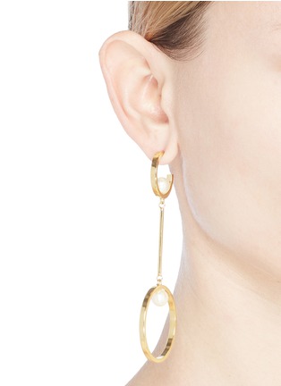 Figure View - Click To Enlarge - CHLOÉ - 'Darcey Dangling' Swarovski pearl link hoop earrings