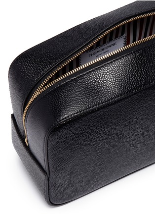 Detail View - Click To Enlarge - THOM BROWNE  - Pebble grain leather zip pouch