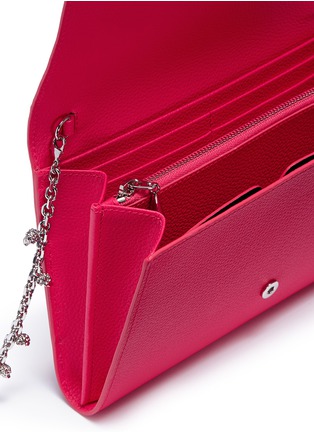 Detail View - Click To Enlarge - ALEXANDER MCQUEEN - Skull charm chain leather crossbody bag