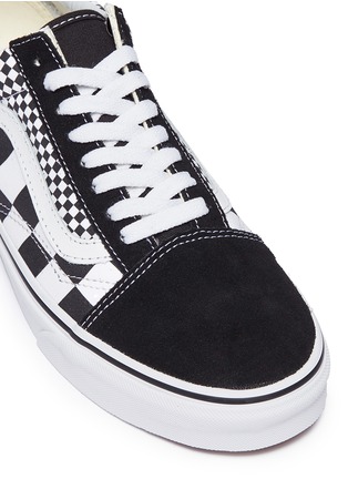Detail View - Click To Enlarge - VANS - 'Old Skool' checkerboard canvas unisex flatform sneakers