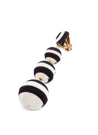 Detail View - Click To Enlarge - KENNETH JAY LANE - Stripe threaded sphere drop clip earrings