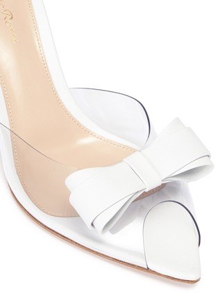 Detail View - Click To Enlarge - GIANVITO ROSSI - Leather bow PVC mules
