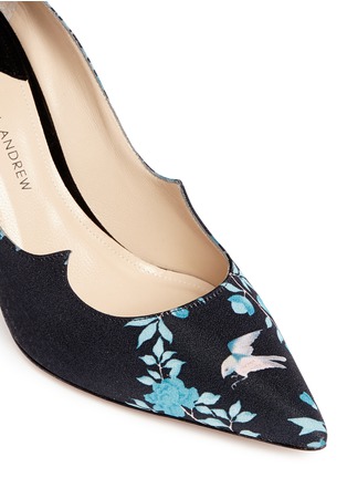 Detail View - Click To Enlarge - PAUL ANDREW - 'Kimura' China Club Floral wavy pumps