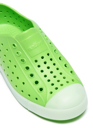 Detail View - Click To Enlarge - NATIVE  - 'Jefferson Glow' perforated toddler slip-on sneakers