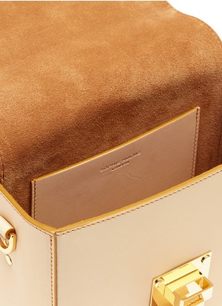 Detail View - Click To Enlarge - SOPHIE HULME - 'Quick' small saddle leather crossbody bag